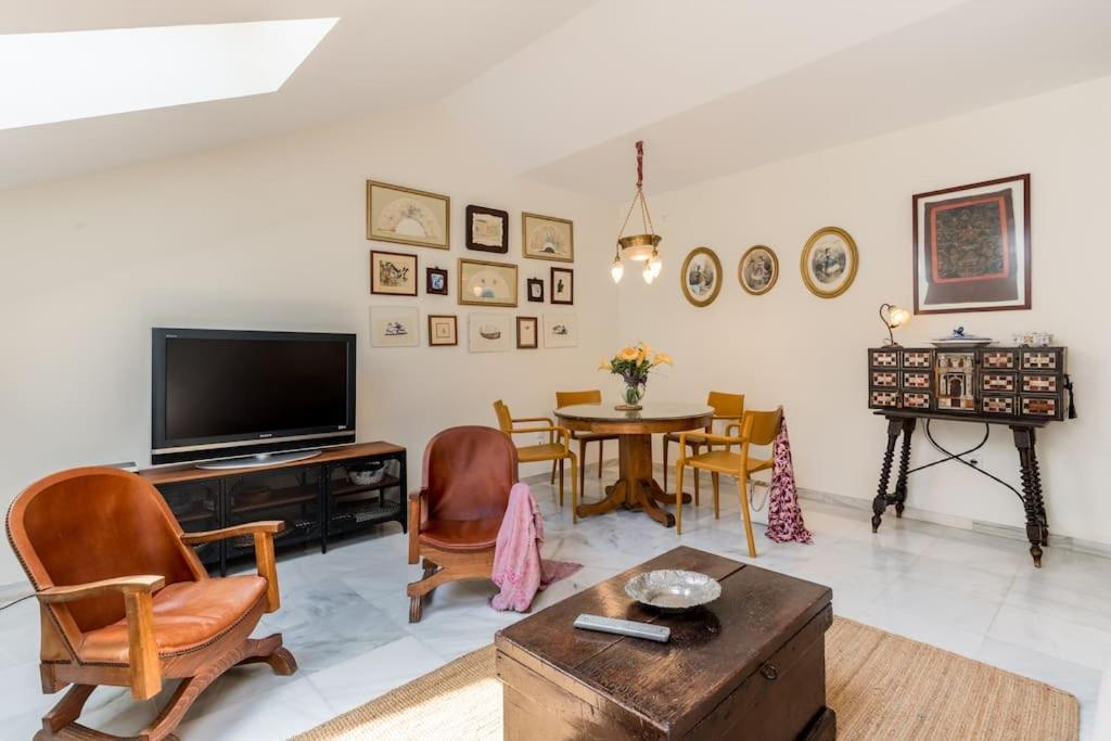 Apartamentos Rg, San Vicente 22 Seville Ngoại thất bức ảnh
