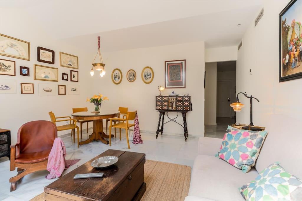 Apartamentos Rg, San Vicente 22 Seville Ngoại thất bức ảnh